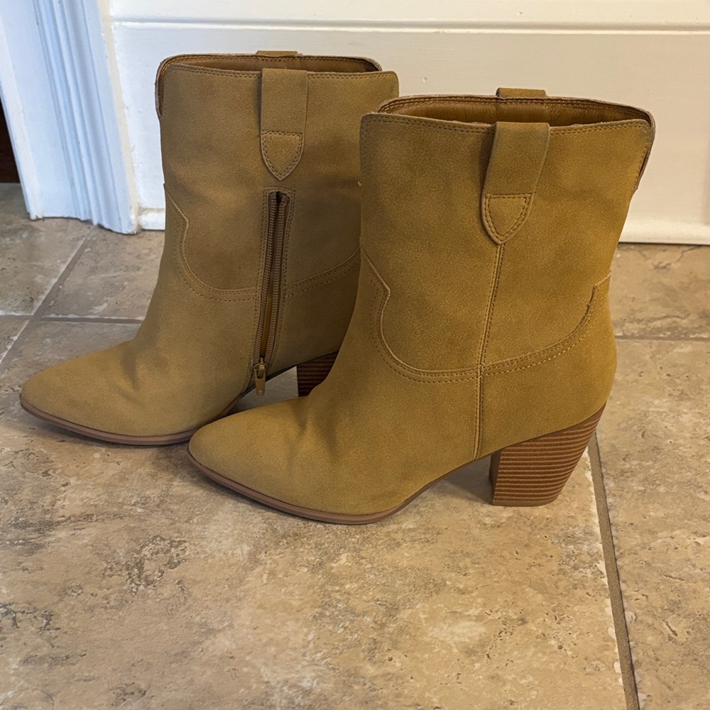 MIA Camel Heeled Boots